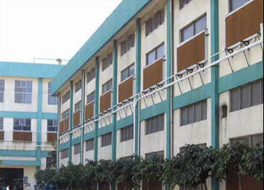 最新の企業 ソリューションについて 水冷蒸気とAI制御が組み合わせられ,産業ワークショップのための新しい冷却と省エネモデルが作られる